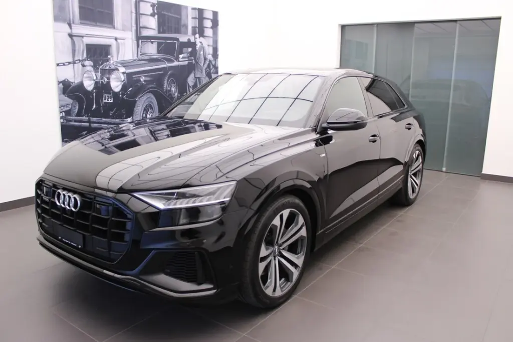 Audi Q8